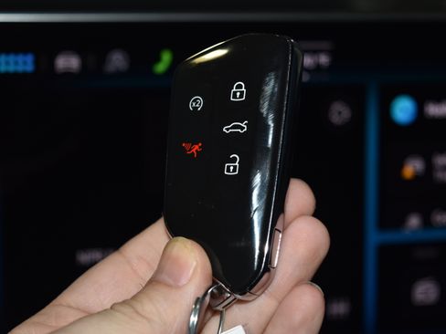 New 2026 Volkswagen Tiguan SE AWD/4WD image 13