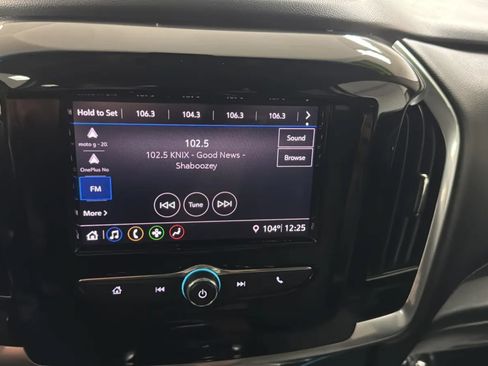 Used 2021 Chevrolet Traverse LS AWD/4WD image 13
