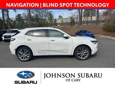 Used 2022 Buick Envision Avenir w/ Technology Package II AWD/4WD image 3