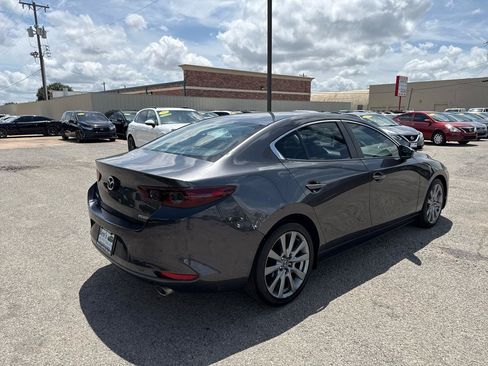 Used 2020 MAZDA MAZDA3 Sedan w/ Select Package FWD image 6