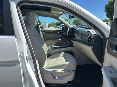 New 2026 Volkswagen Atlas SE FWD image 37