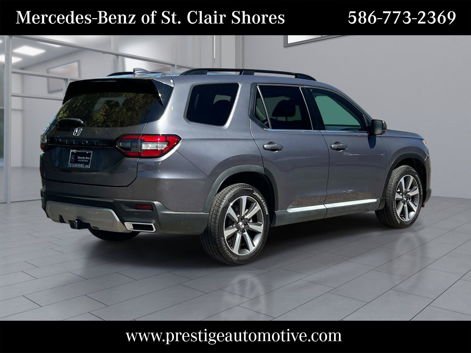 Used 2023 Honda Pilot Elite image 6