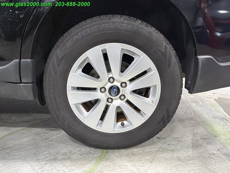 Used 2017 Subaru Outback 2.5i Premium AWD/4WD image 16