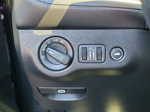 Used 2021 Dodge Challenger R/T Scat Pack w/ Dynamics Package image 19