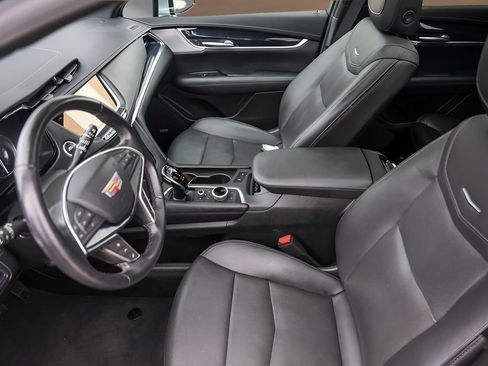 Certified 2024 Cadillac XT5 Premium Luxury AWD/4WD image 9