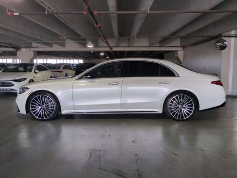 Certified 2022 Mercedes-Benz S 580 4MATIC Sedan image 9