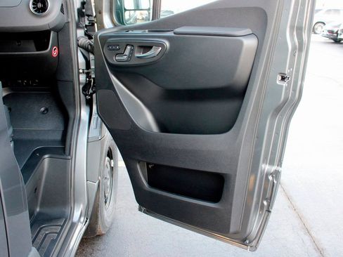Used 2026 Mercedes-Benz Sprinter 2500 image 22