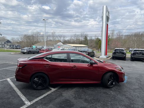 Certified 2024 Nissan Sentra SR w/ SR Premium Package FWD image 10