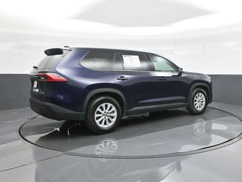 Certified 2024 Toyota Grand Highlander AWD image 7