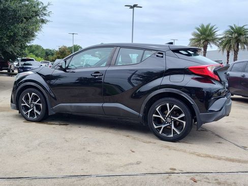 Used 2018 Toyota C-HR XLE FWD image 5