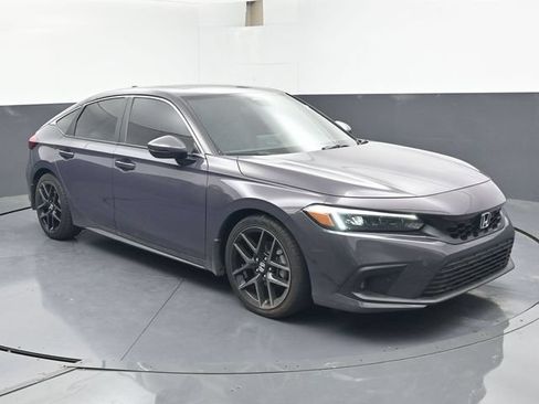 Used 2024 Honda Civic Sport Touring image 2