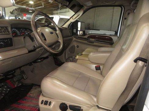 Used 2004 Ford F250 Lariat image 21