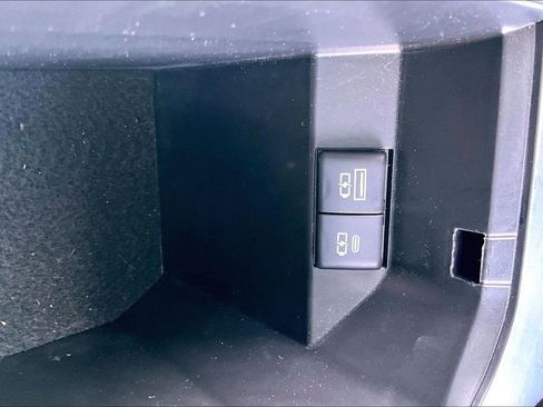 Used 2024 Toyota Camry SE FWD image 16