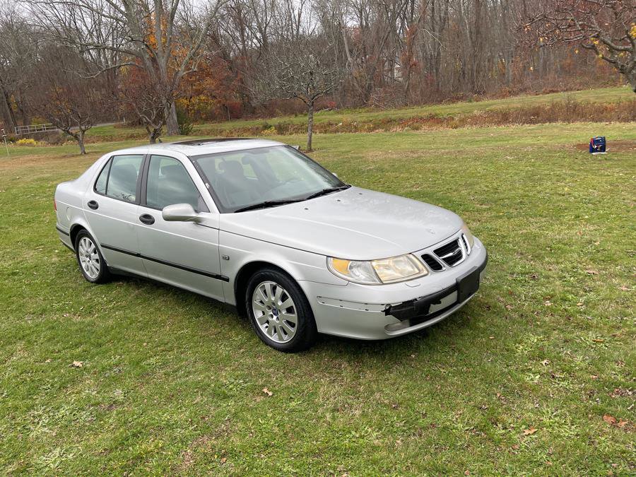 Used 2003 Saab 9-5 Linear FWD image 2