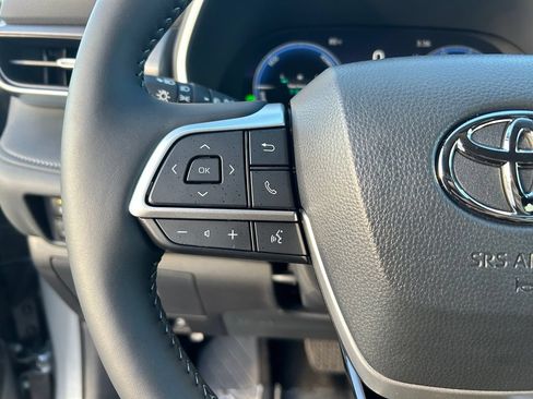 Used 2026 Toyota Highlander Limited AWD/4WD image 13