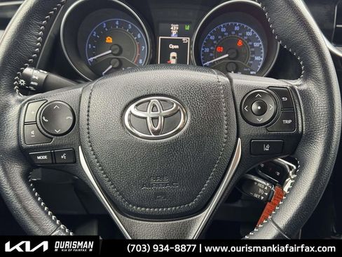 Used 2018 Toyota Corolla iM image 10