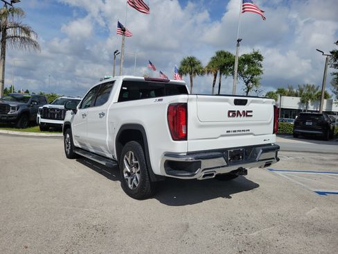 Used 2023 GMC Sierra 1500 SLT w/ SLT Premium Package AWD/4WD image 7