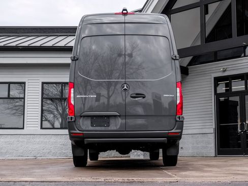 Used 2026 Mercedes-Benz Sprinter 2500 image 7