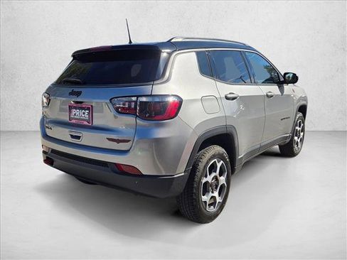 Used 2022 Jeep Compass Trailhawk image 5