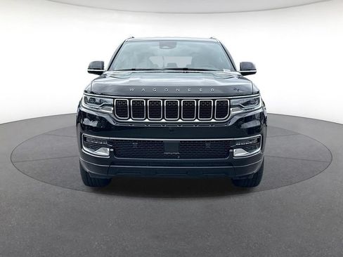 Certified 2025 Jeep Wagoneer 4WD image 9