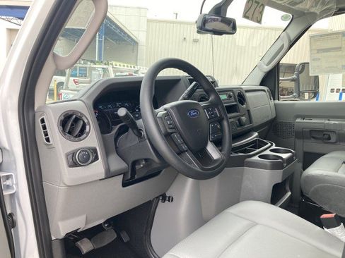 New 2027 Ford E-350 and Econoline 350 Super Duty w/ Power Equipment Group RWD image 11
