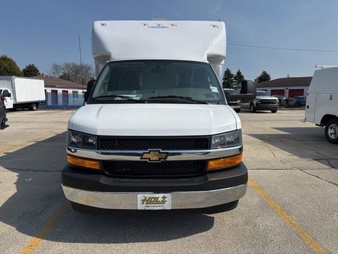 New 2025 Chevrolet Express 4500 w/ Power Convenience Package RWD image 2