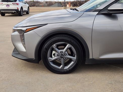 Used 2025 Kia K4 LXS image 9