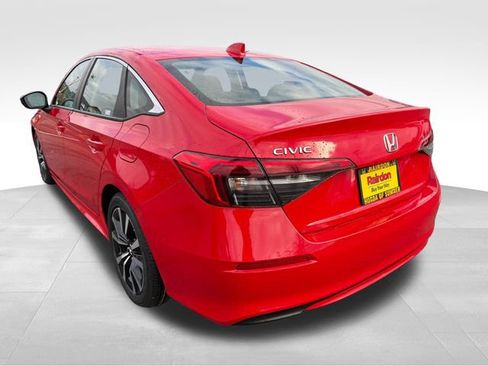 Used 2022 Honda Civic EX image 8