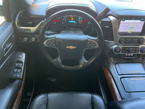 Used 2019 Chevrolet Suburban Premier AWD/4WD image 15
