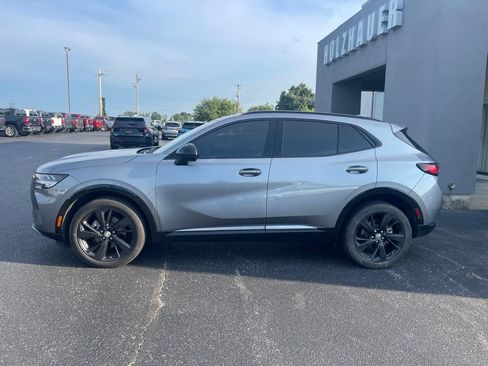 Used 2022 Buick Envision Essence w/ Sport Touring Package FWD image 5