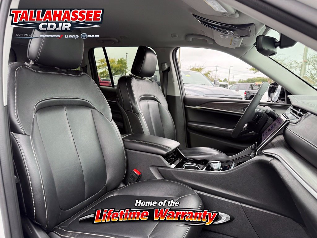 Used 2023 Jeep Grand Cherokee Limited RWD image 34