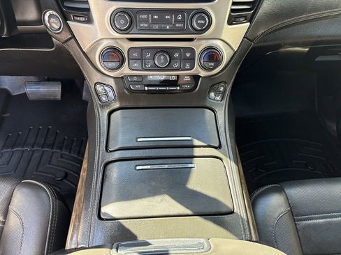 Used 2018 GMC Yukon Denali image 24