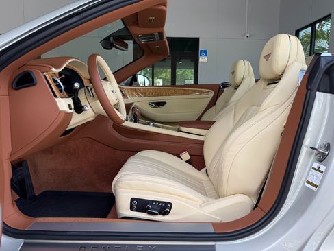 Used 2023 Bentley Continental GT Mulliner AWD/4WD image 29