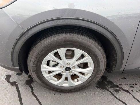 Used 2024 Ford Escape Active w/ Cold Weather Package FWD image 2