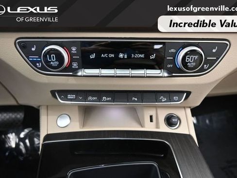 Used 2025 Audi Q5 2.0T Premium Plus w/ Premium Plus Package AWD/4WD image 16