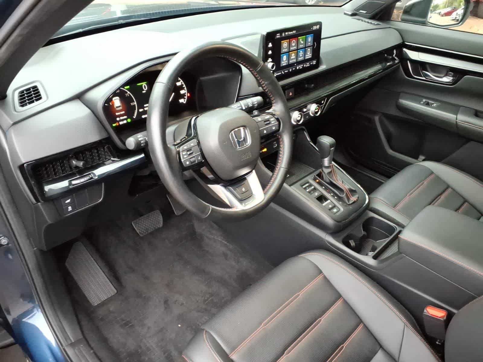 Used 2025 Honda CR-V Sport Touring image 14