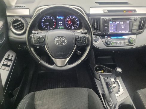 Used 2018 Toyota RAV4 XLE image 22