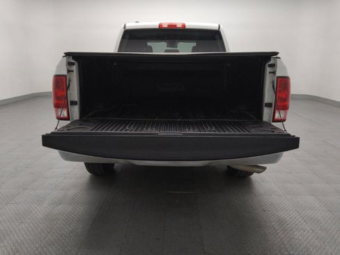 Used 2021 RAM 1500 Classic SLT AWD/4WD image 29