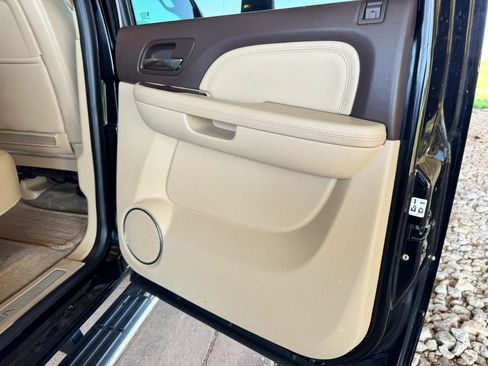 Used 2012 GMC Sierra 3500 Denali AWD/4WD image 28