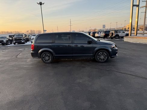 Used 2014 Dodge Grand Caravan SE w/ Quick Order Package 29E SE image 4