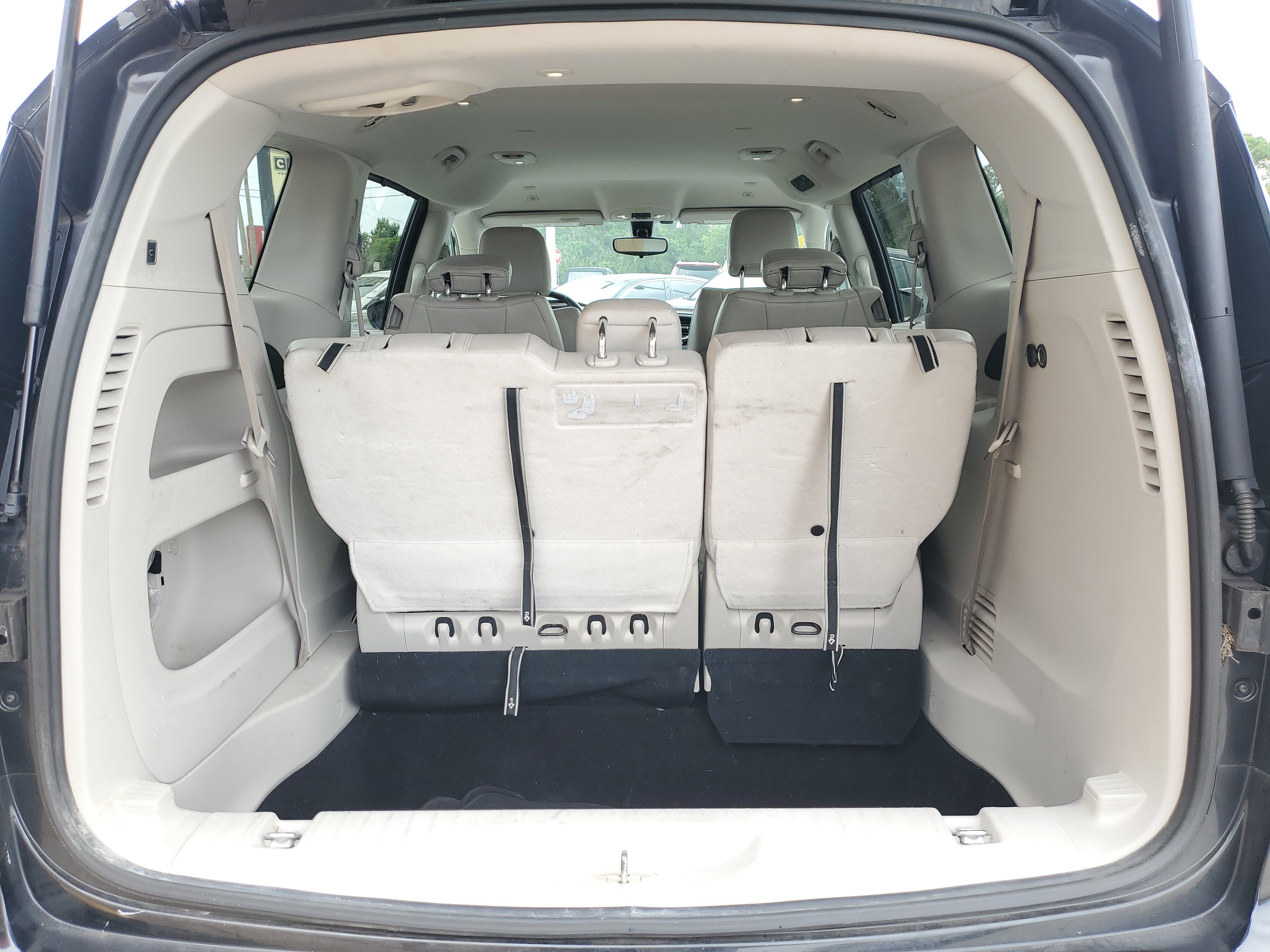 Used 2018 Chrysler Pacifica Touring-L FWD image 7
