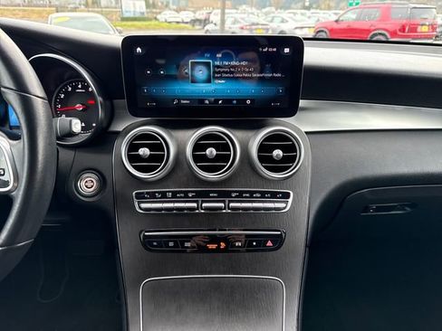Used 2021 Mercedes-Benz GLC 300 GLC 300 image 27