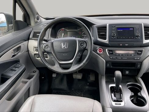 Used 2018 Honda Ridgeline RTL image 6