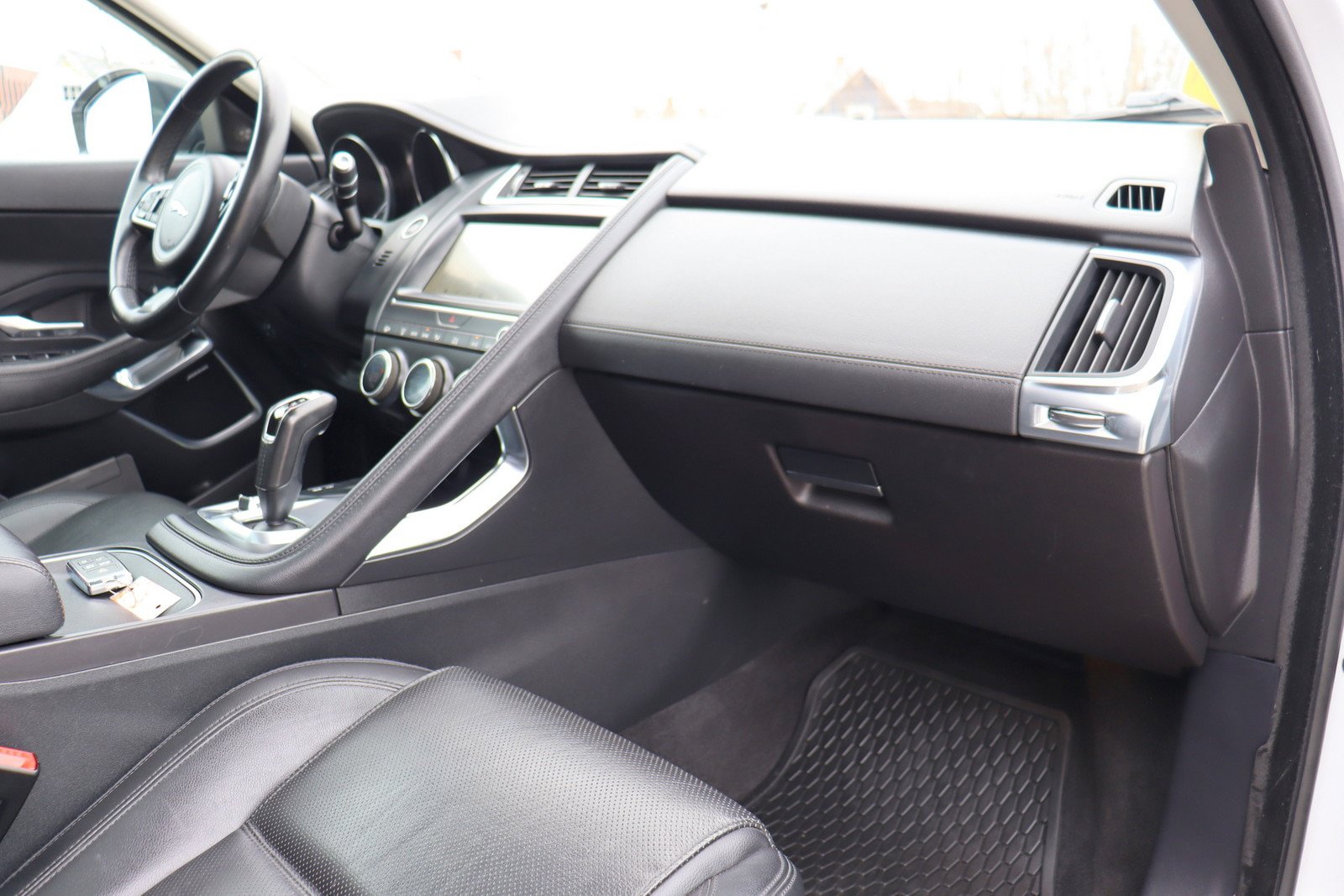 Used 2019 Jaguar E-PACE S AWD/4WD image 22