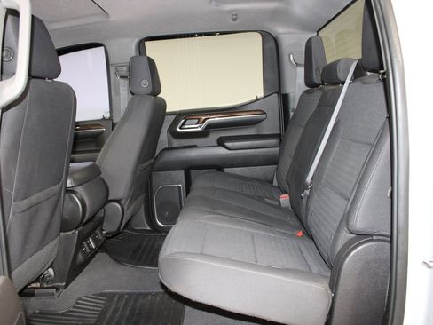 Used 2022 GMC Sierra 1500 SLE image 21