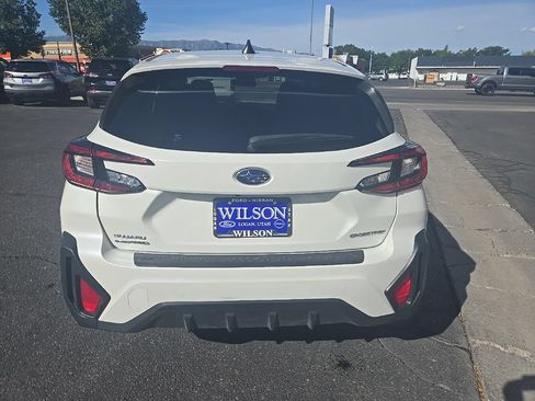 Used 2024 Subaru Crosstrek 2.0i AWD/4WD image 4