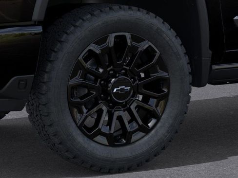 New 2026 Chevrolet Silverado 2500 High Country w/ High Country Premium Package AWD/4WD image 9