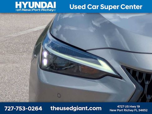 Used 2024 Lexus NX 250 FWD w/ Towing Package (2000 Lbs) image 9