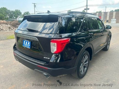 Used 2023 Ford Explorer XLT w/ Equipment Group 202A AWD/4WD image 11