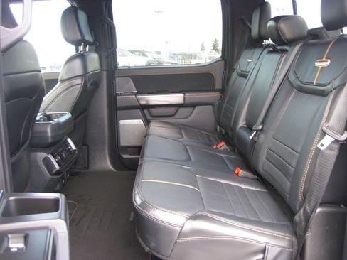 Used 2023 Ford F150 Platinum image 6